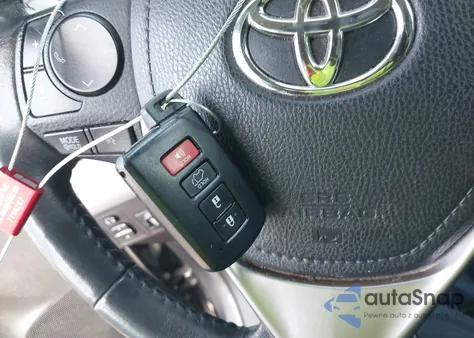 2018 Toyota Rav4 Adventure из США, поврежденный, VIN 2T3RFREV4JW763781